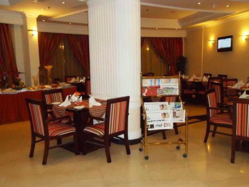 Ramee California Hotel Manama Restaurant photo